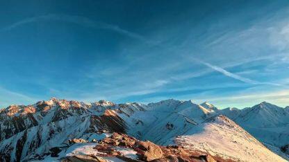 苹果进军ai手机,国内终端大模型联盟迅速应战 | 大模型一周大事